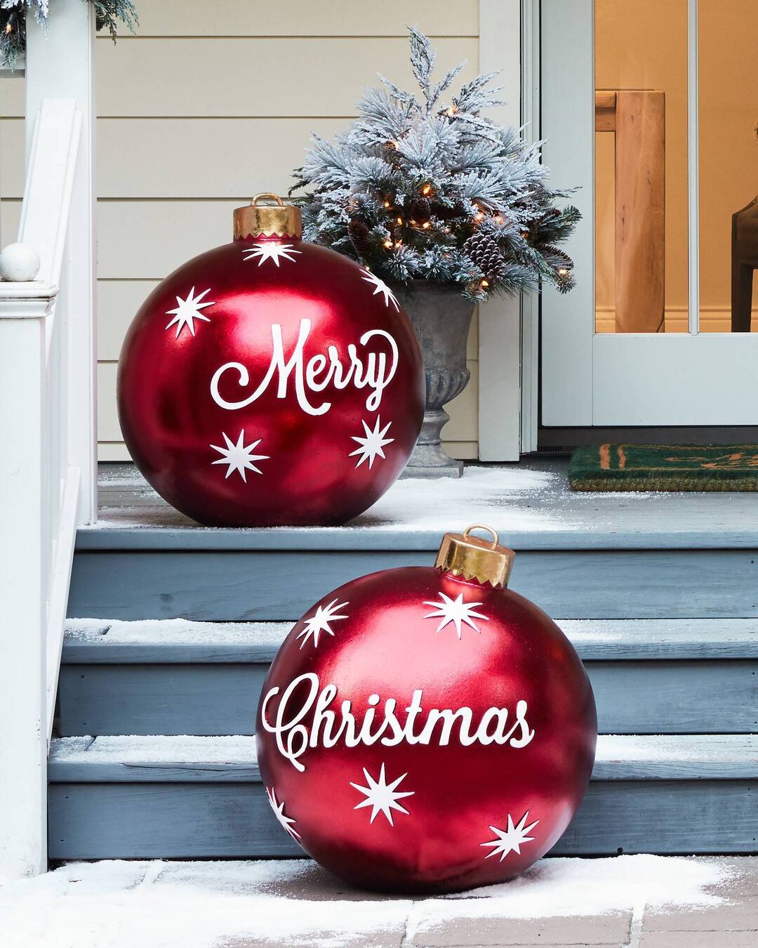 Giant Inflatable Christmas Ball Outdoor Decoration